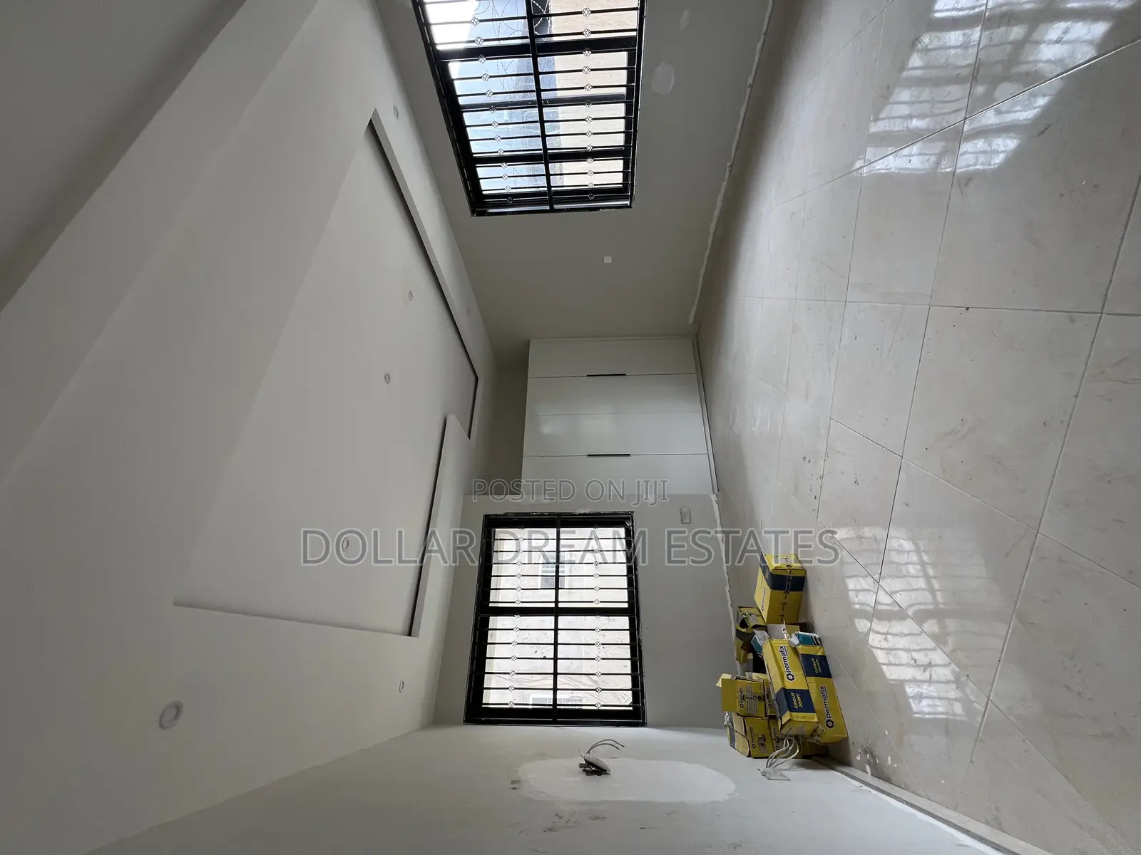 5bdrm House in Dzorwulu for rent