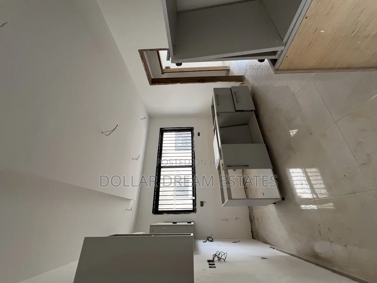 5bdrm House in Dzorwulu for rent