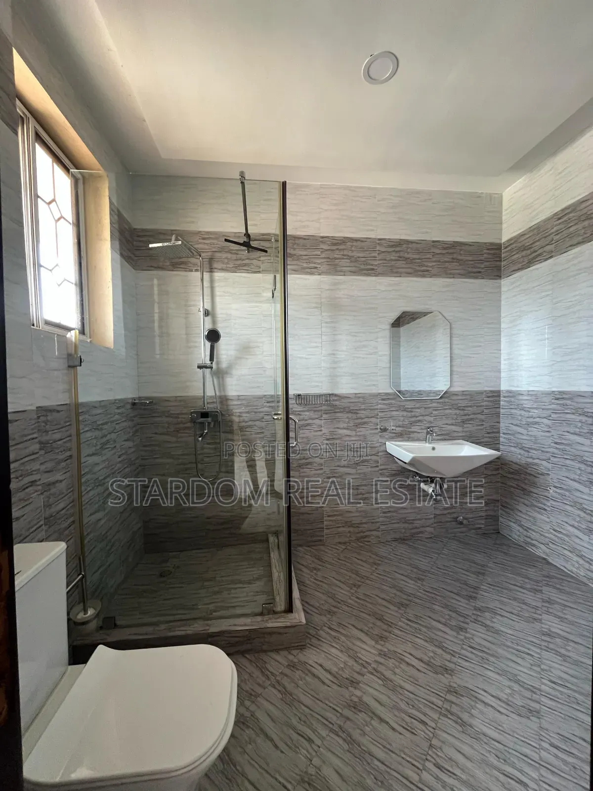 2bdrm Apartment in Upsa, East Legon for rent