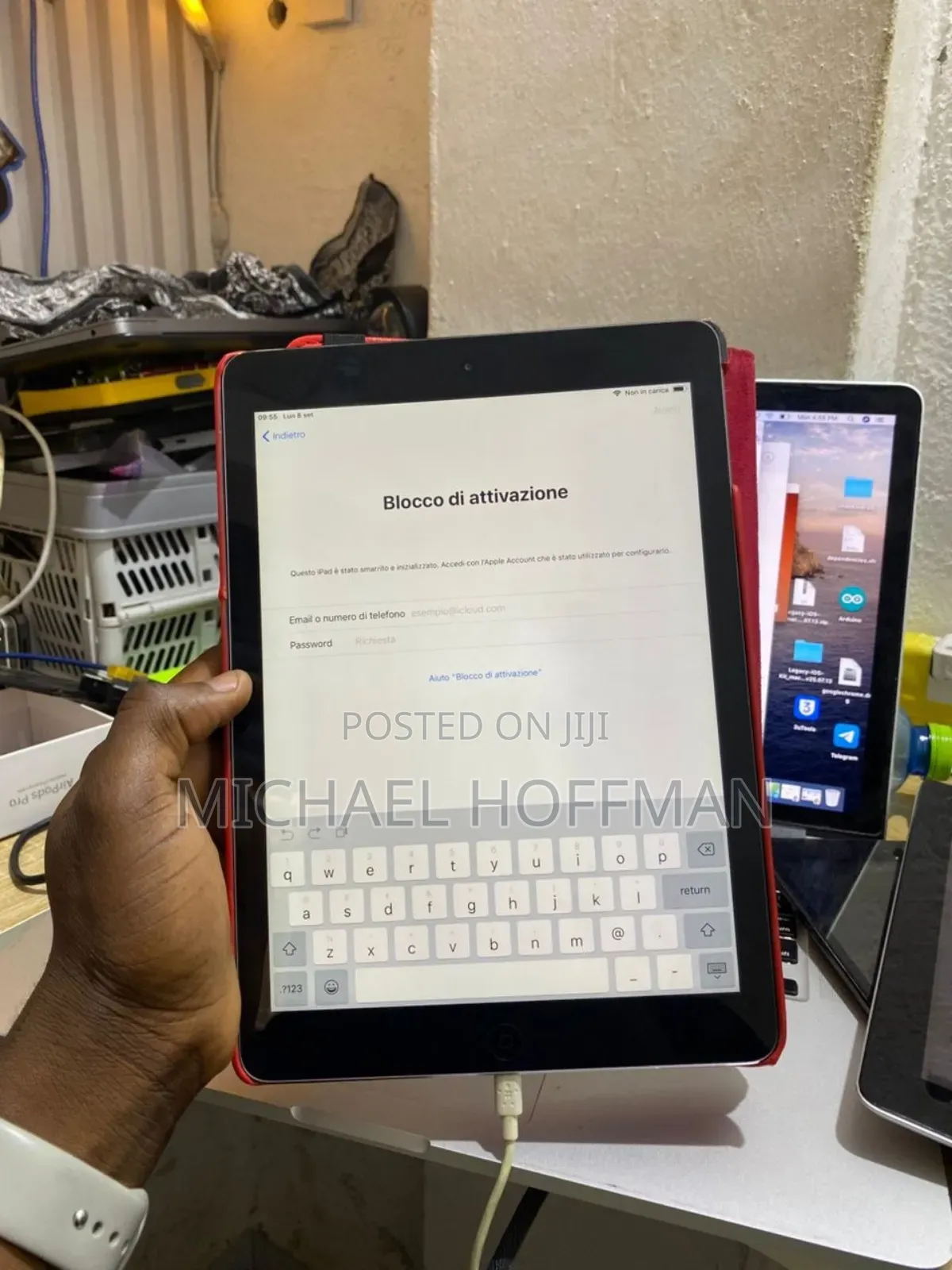 iPad and iPhone Unlocking