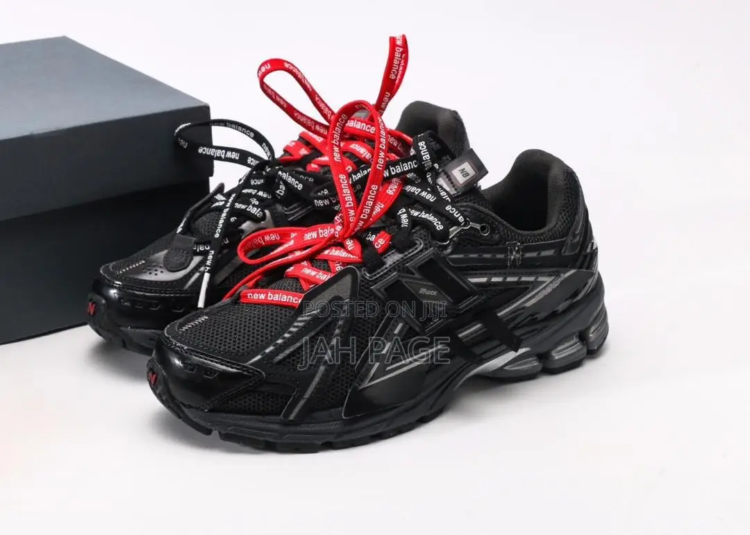 New Balance 1906 a Sneakers