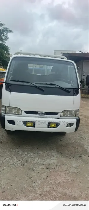 Kia Frontier2. 5 Tons