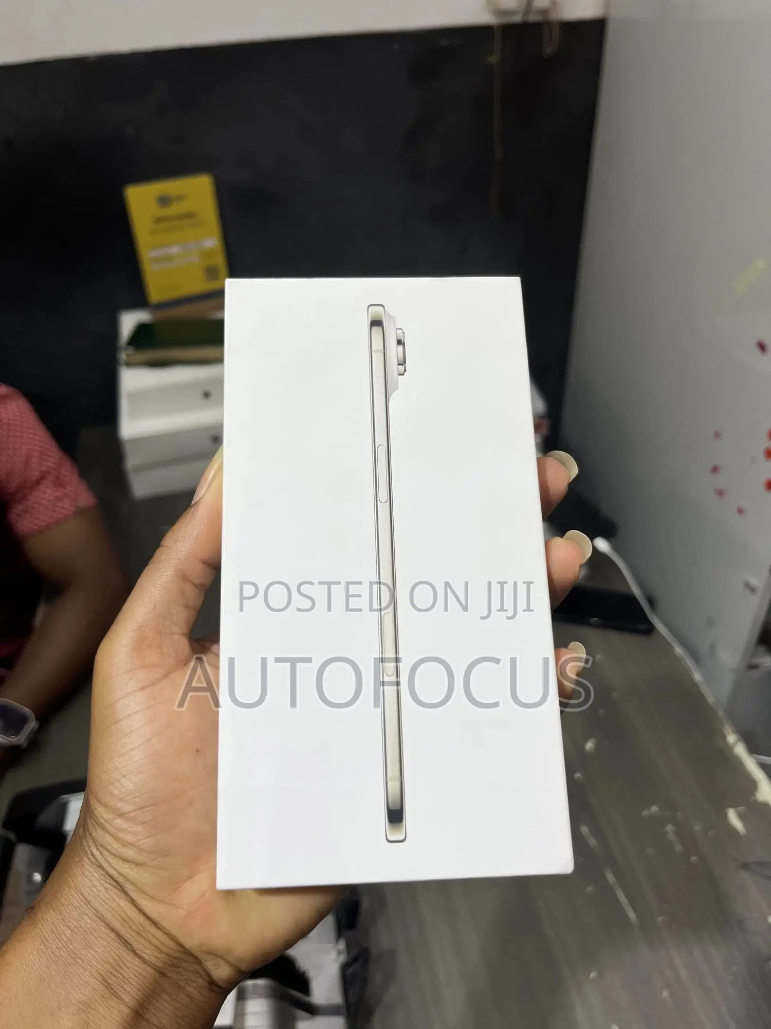 New Apple iPhone 17 256 GB Silver