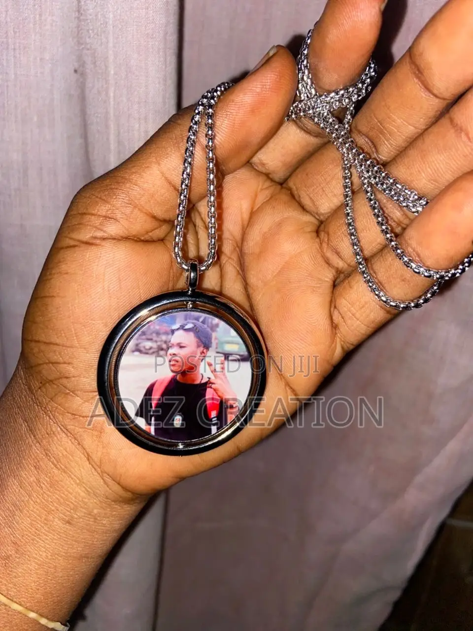 Customize Picture Chain