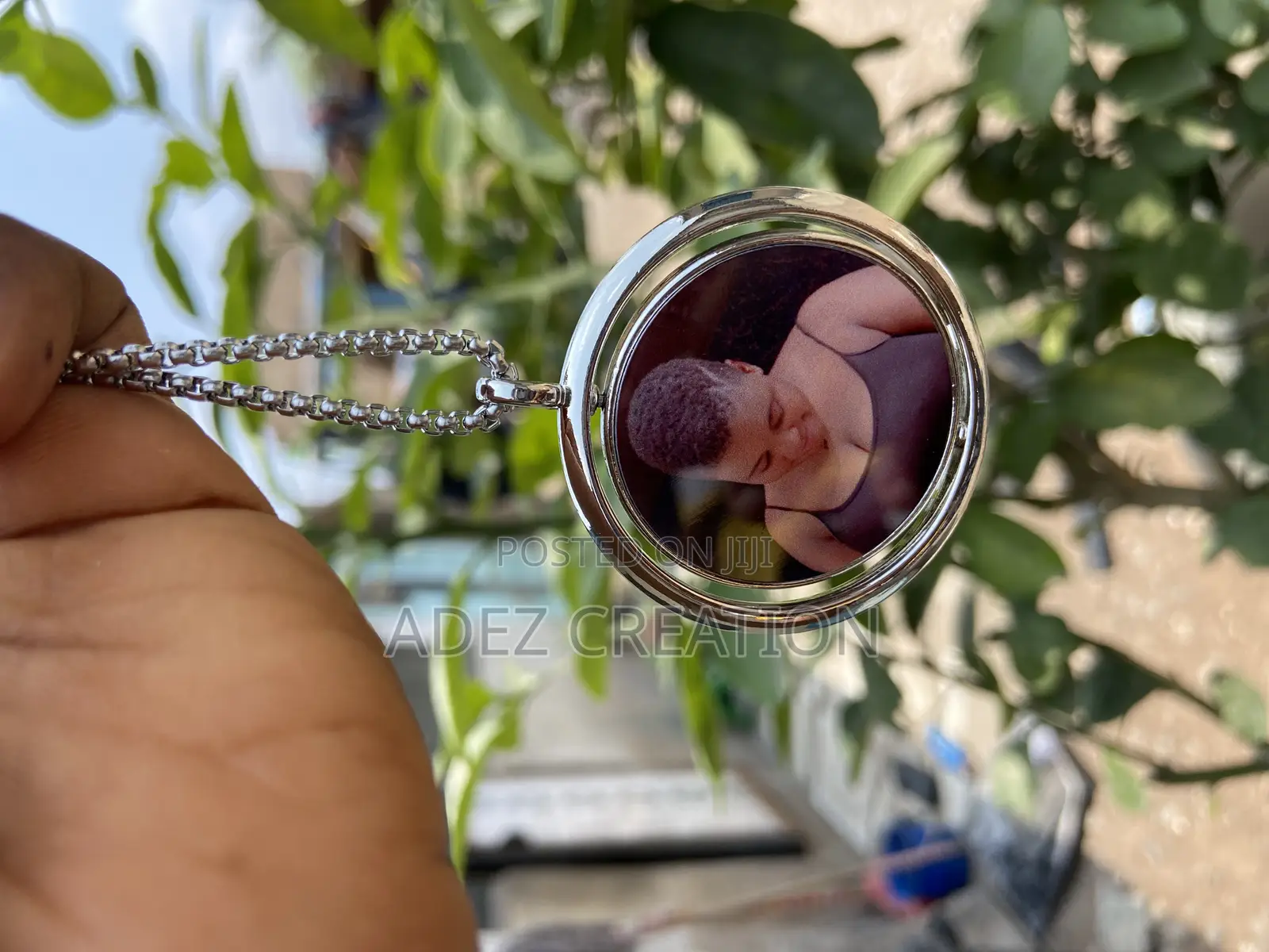 Customize Picture Chain