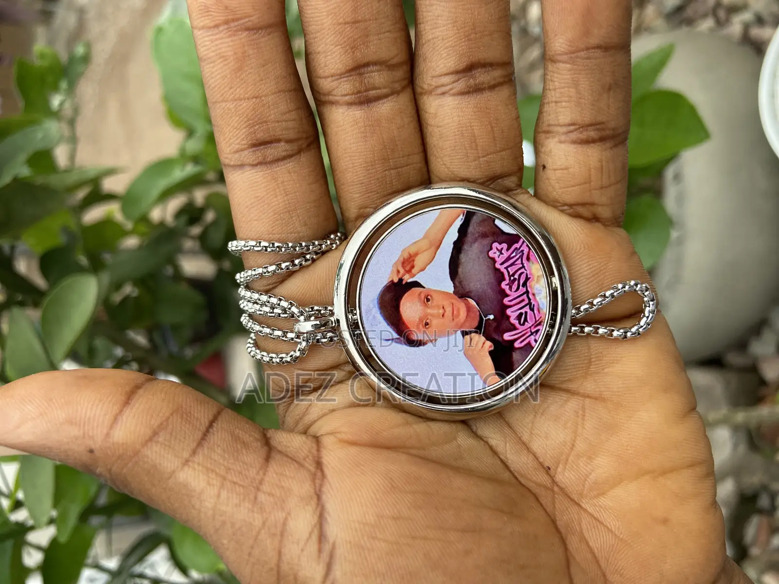 Customize Picture Chain