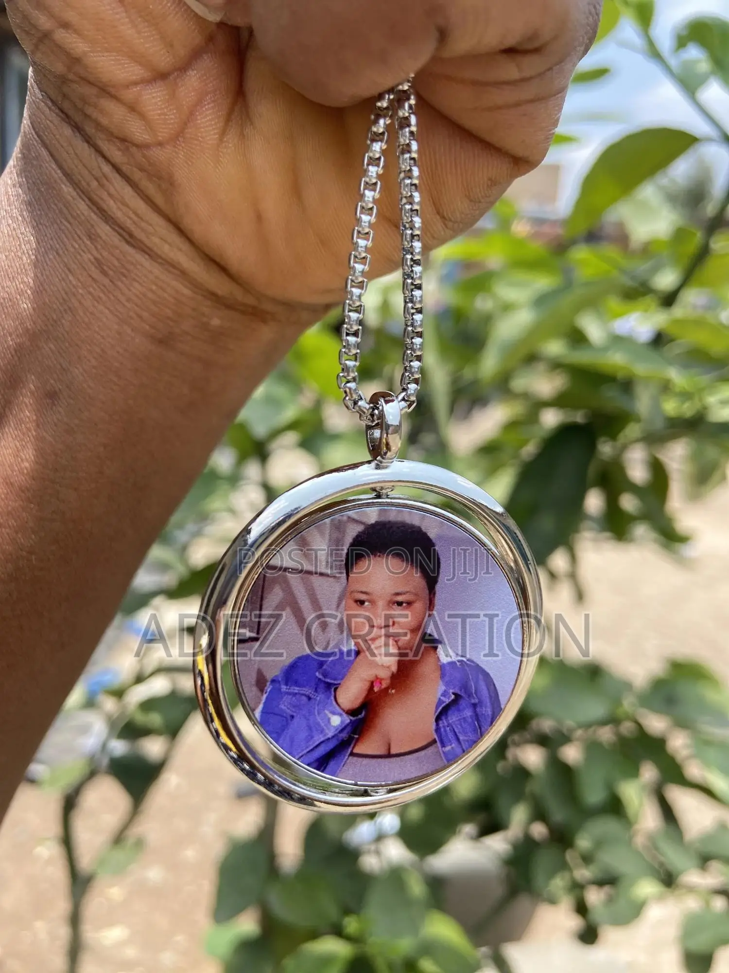 Customize Picture Chain
