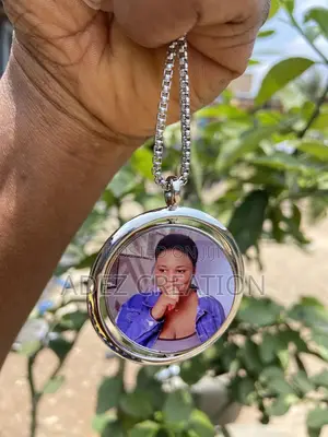 Customize Picture Chain