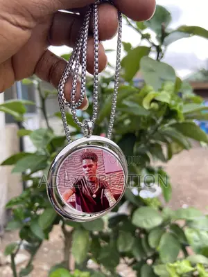 Customize Picture Chain