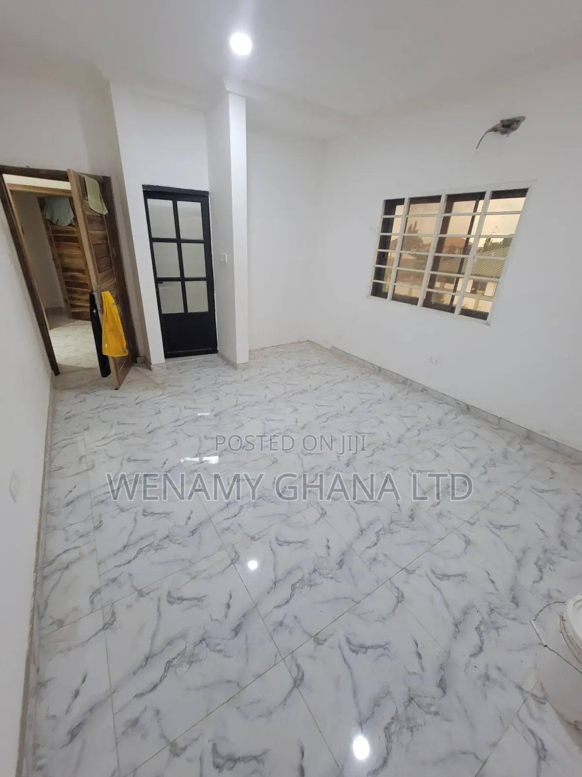 2bdrm Townhouse / Terrace in Community 25 for rent