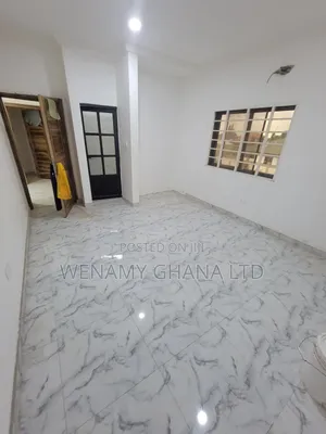 2bdrm Townhouse / Terrace in Community 25 for rent