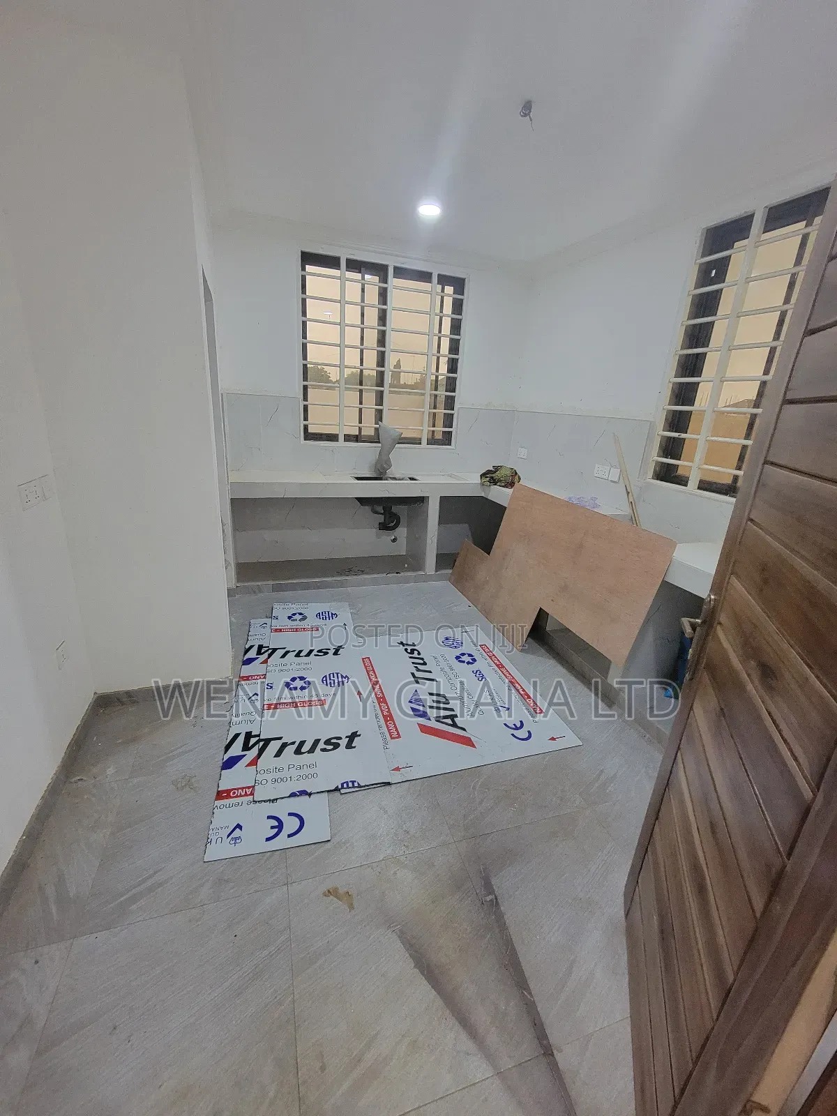 2bdrm Townhouse / Terrace in Community 25 for rent
