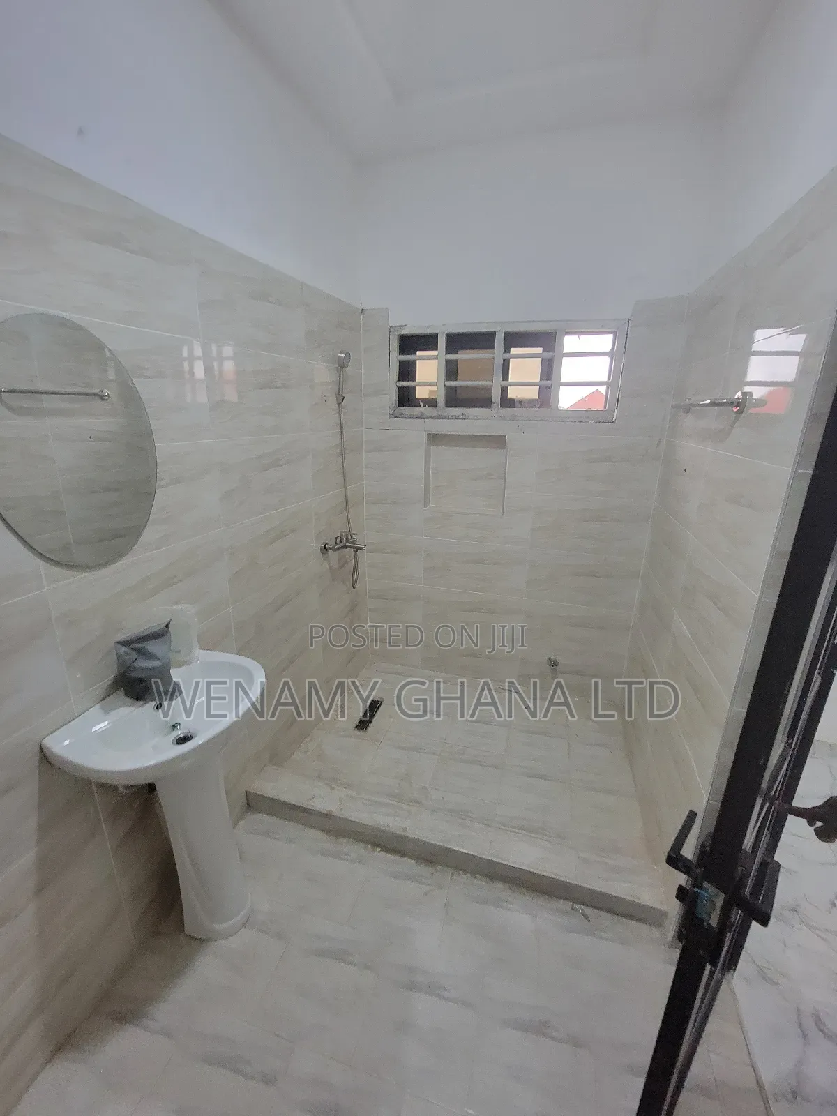 2bdrm Townhouse / Terrace in Community 25 for rent