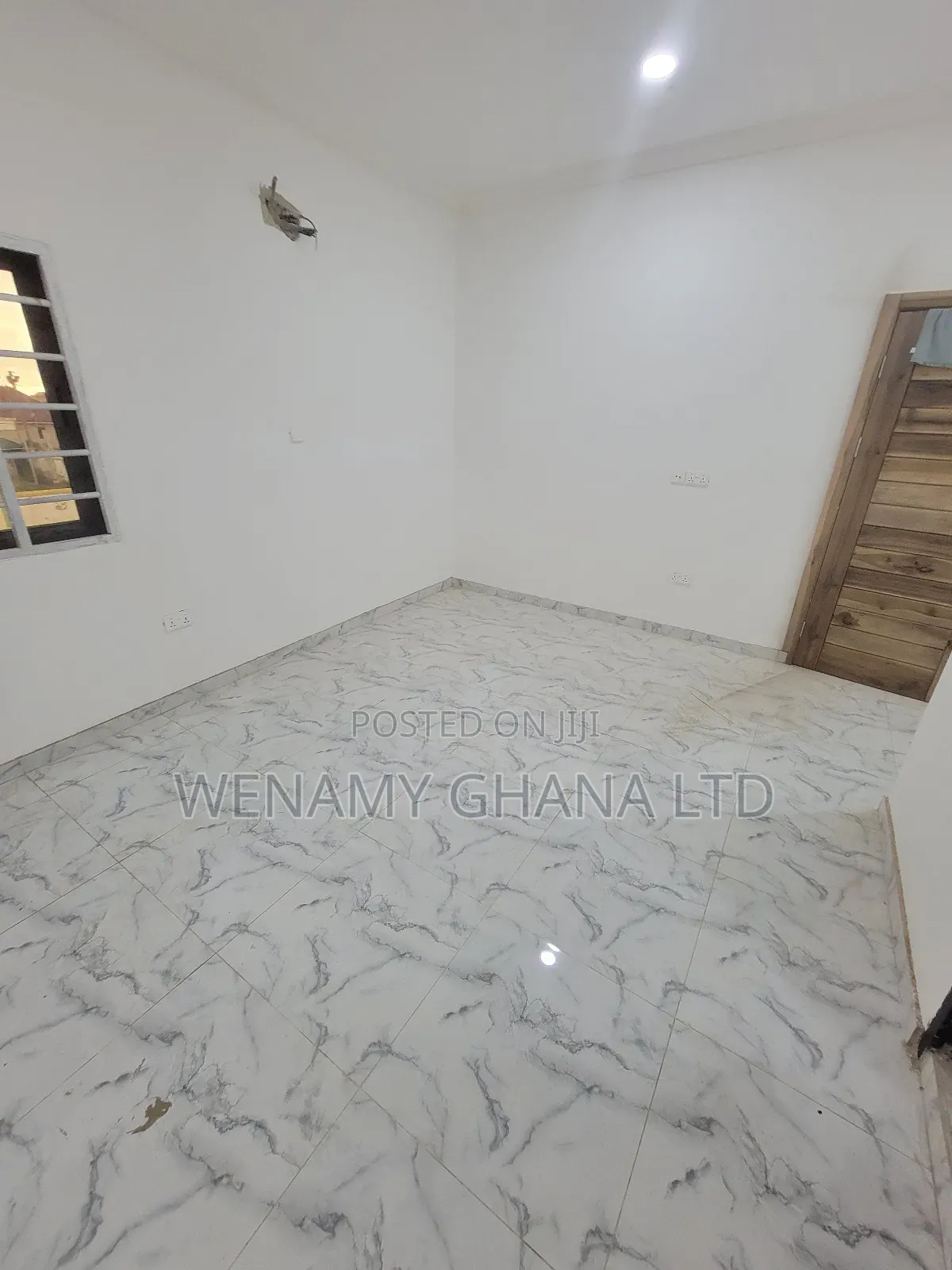 2bdrm Townhouse / Terrace in Community 25 for rent