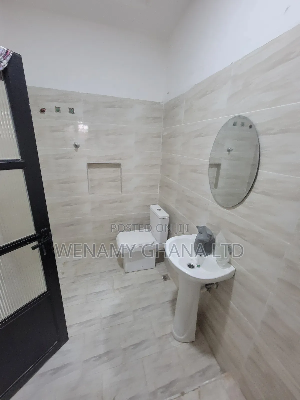 2bdrm Townhouse / Terrace in Community 25 for rent