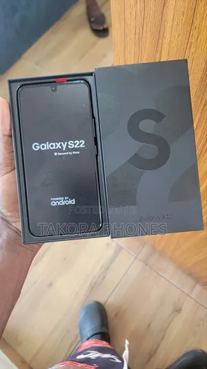 New Samsung Galaxy S22 5G 128 GB Black