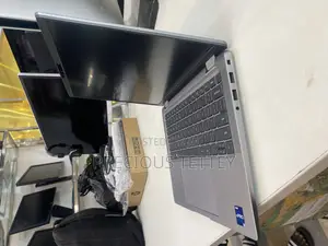 Laptop Dell Latitude 7440 16GB Intel Core Ultra 5 SSD 512GB
