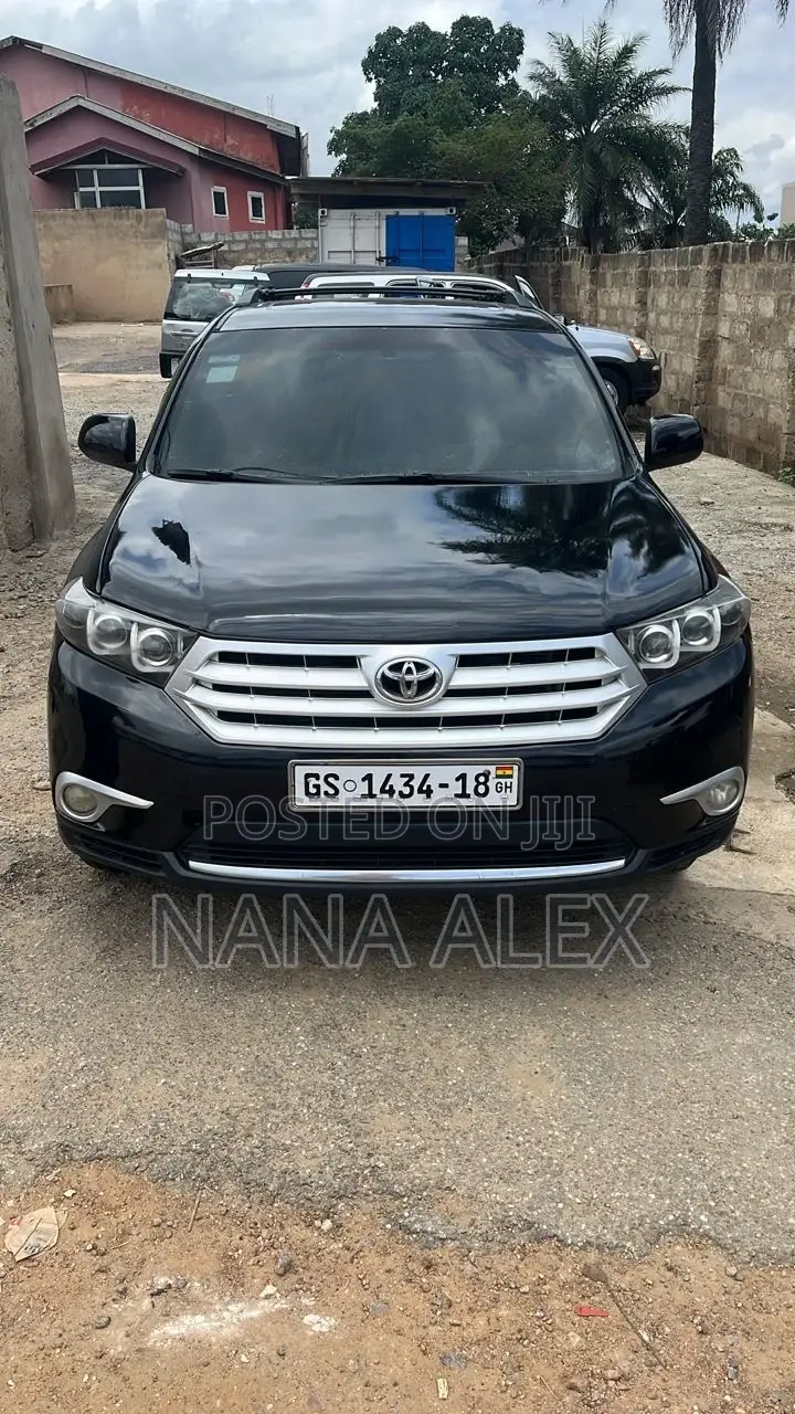 Toyota Highlander Limited 3.5l 4WD 2013 Black