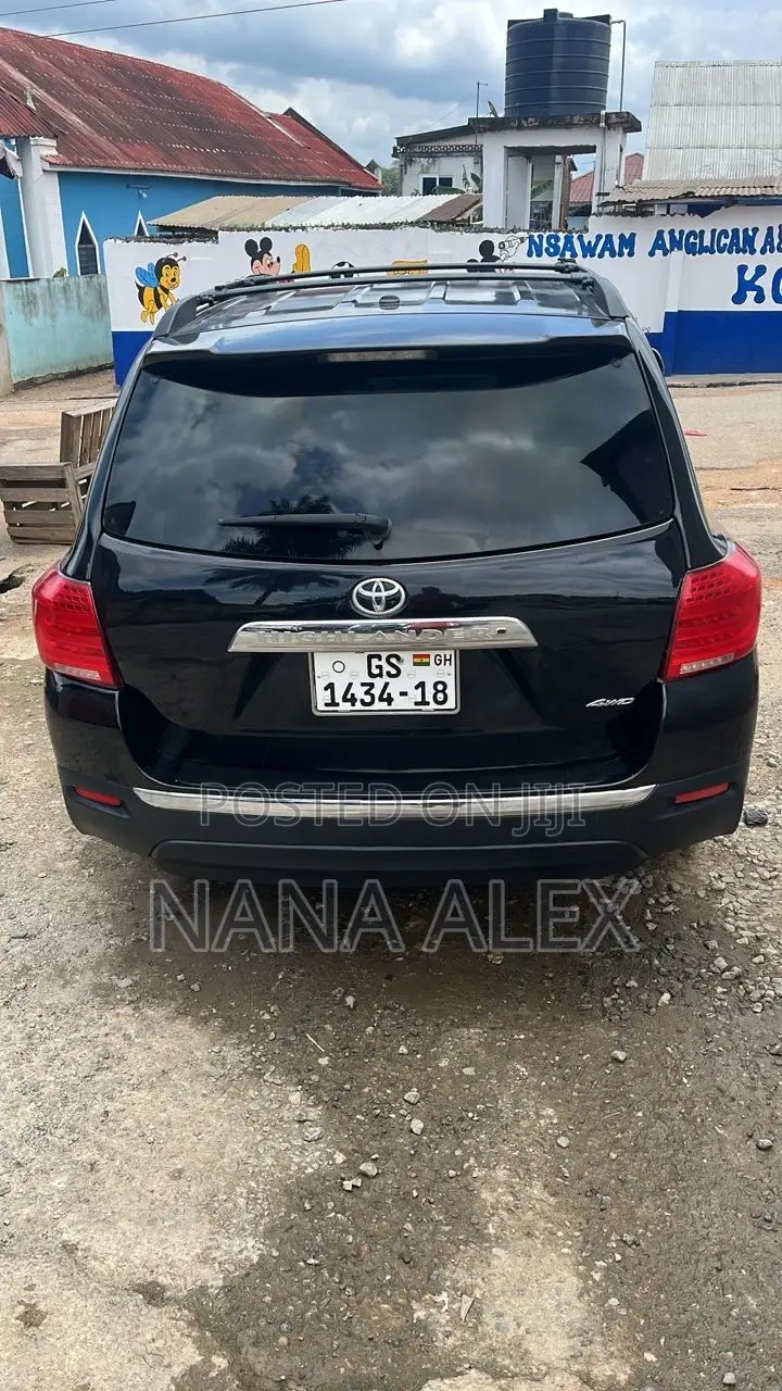 Toyota Highlander Limited 3.5l 4WD 2013 Black