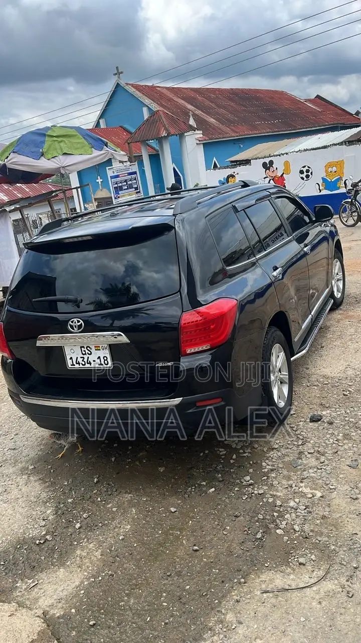 Toyota Highlander Limited 3.5l 4WD 2013 Black
