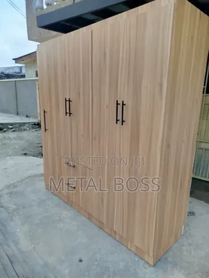 Wardrobe With Inbuilt Shoe Rack