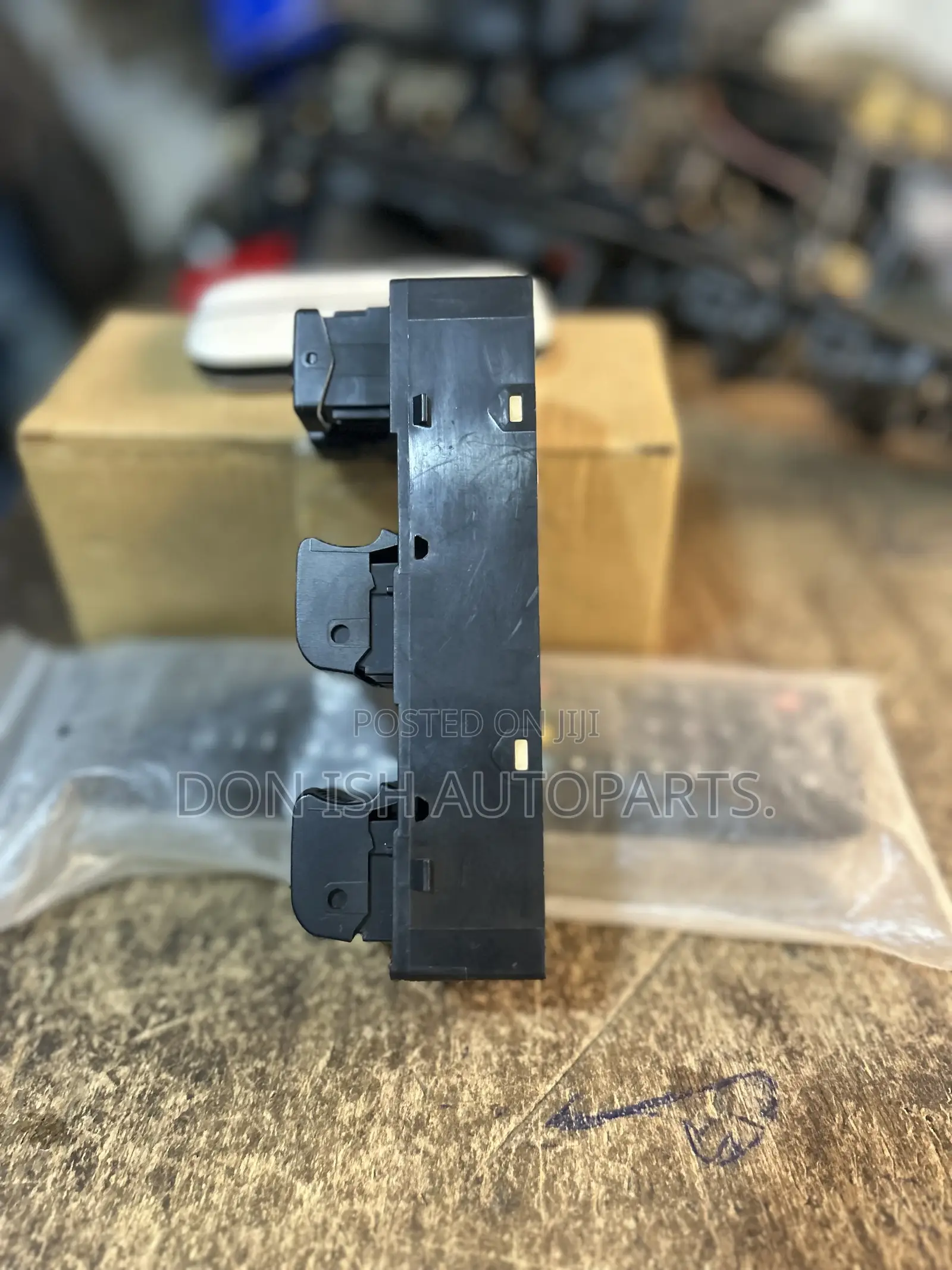 Nissan Rougue Power Window Switch
