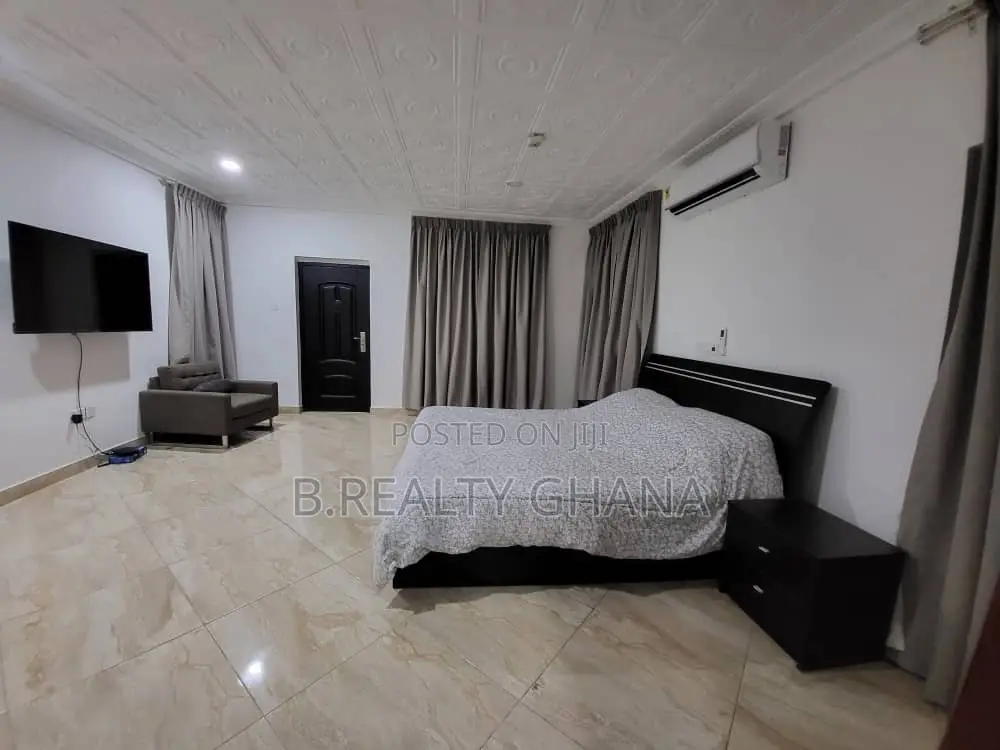 4bdrm House in Airport Residential Area for rent