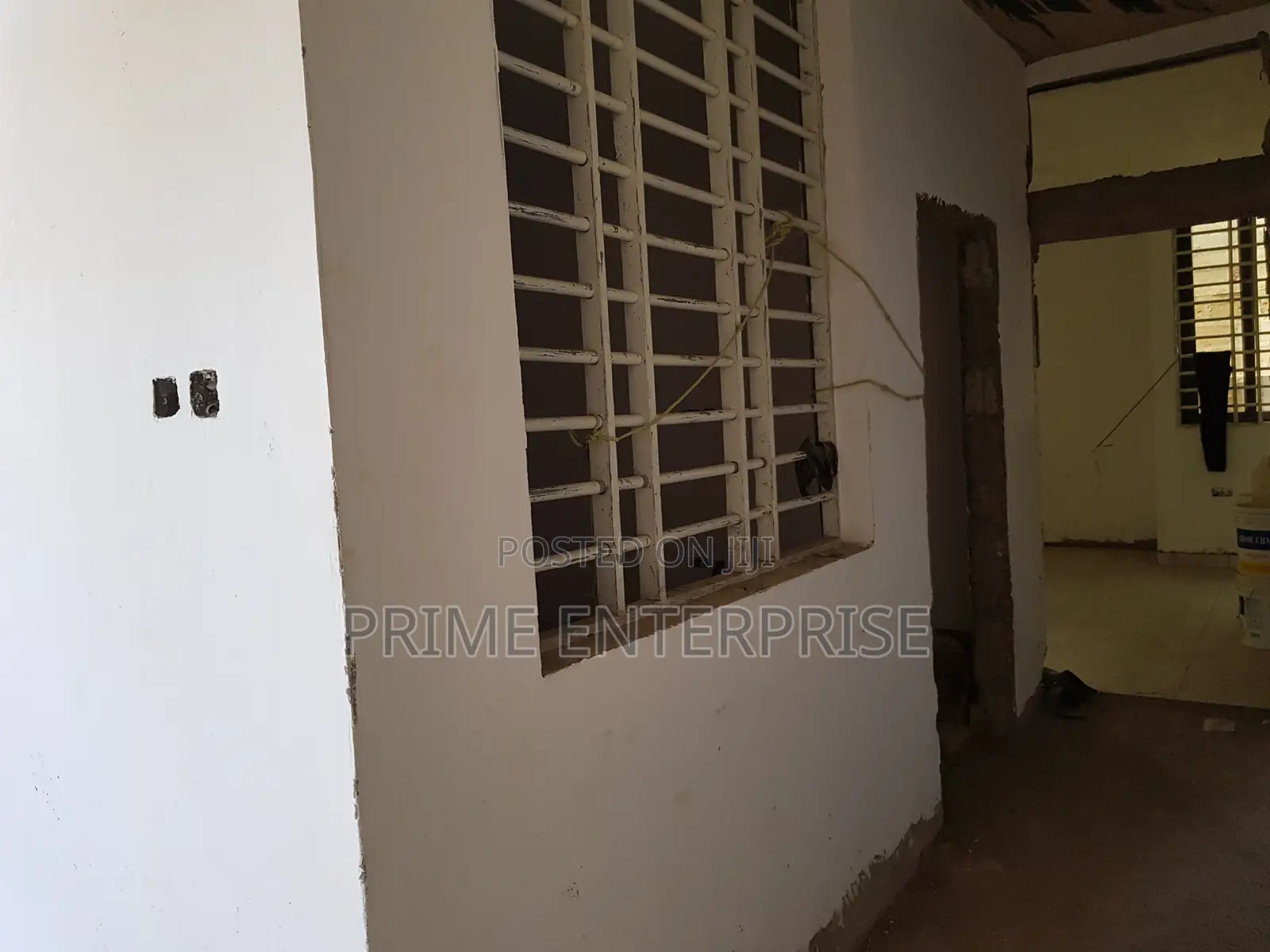 6 Bedrooms All With Washrooms