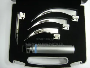 Laryngoscope 4 Blades