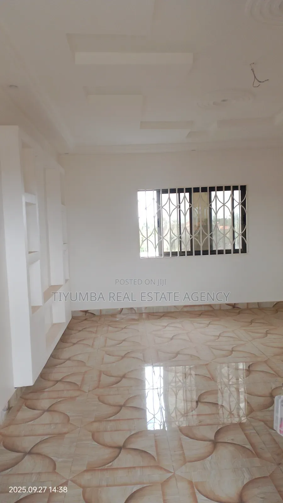 3bdrm Apartment in Tiyumba Agency., West Legon for rent