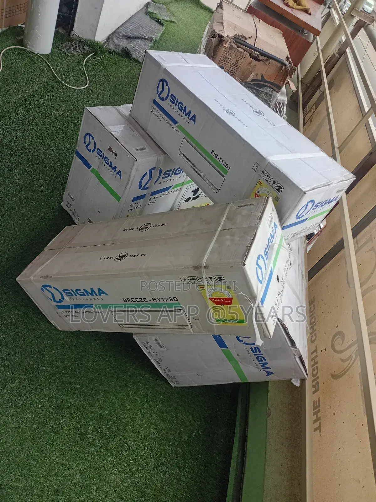 Gigantic Air-Conditioning 1.5hp