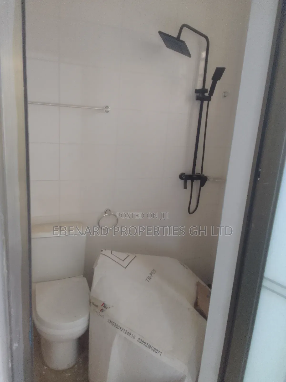 3bdrm House in Ebenard Properties, Sakumono for sale