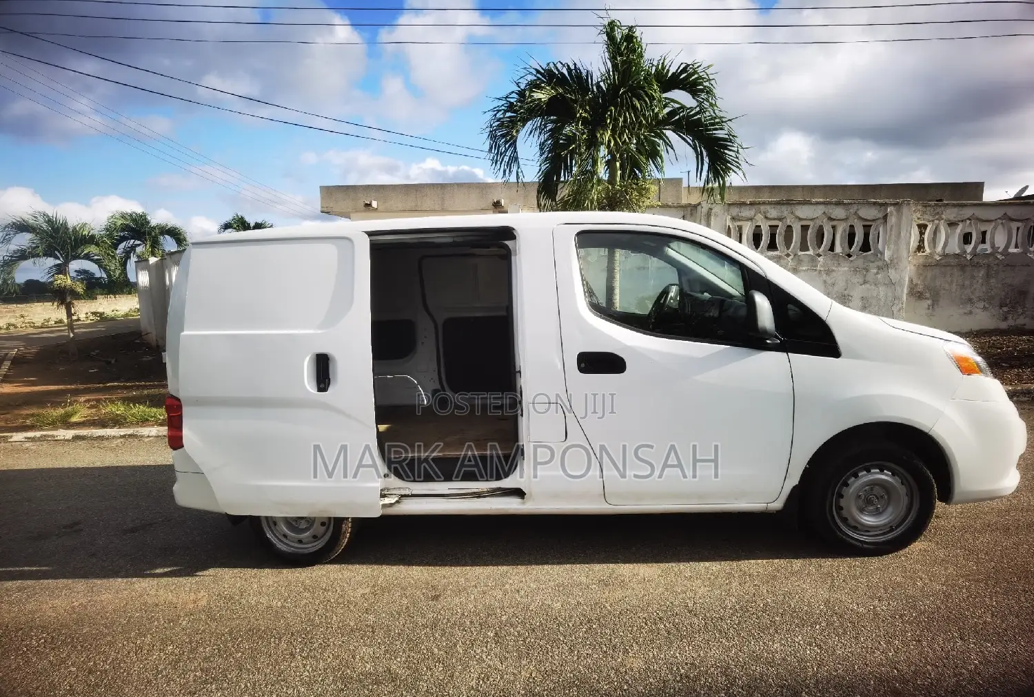 Nissan NV200 2019 White