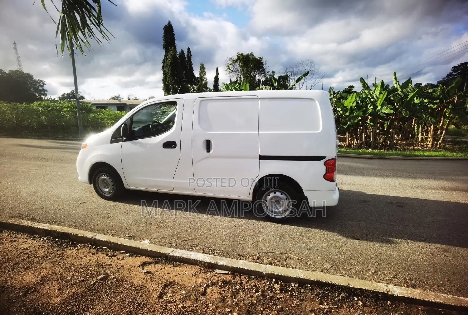 Nissan NV200 2019 White