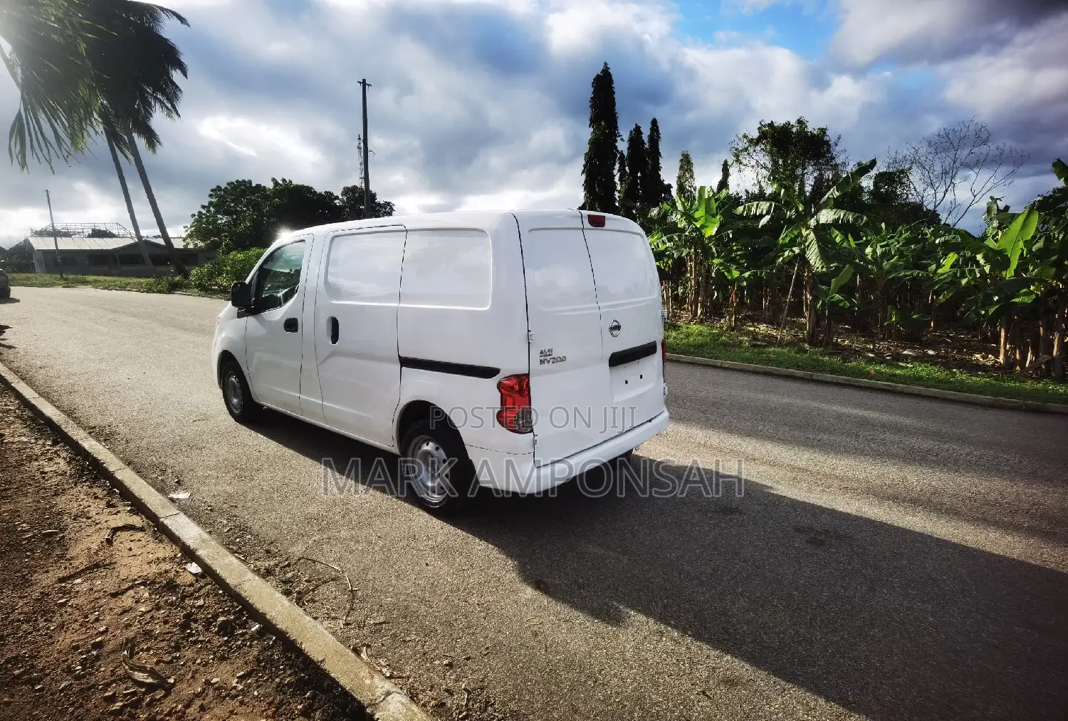 Nissan NV200 2019 White