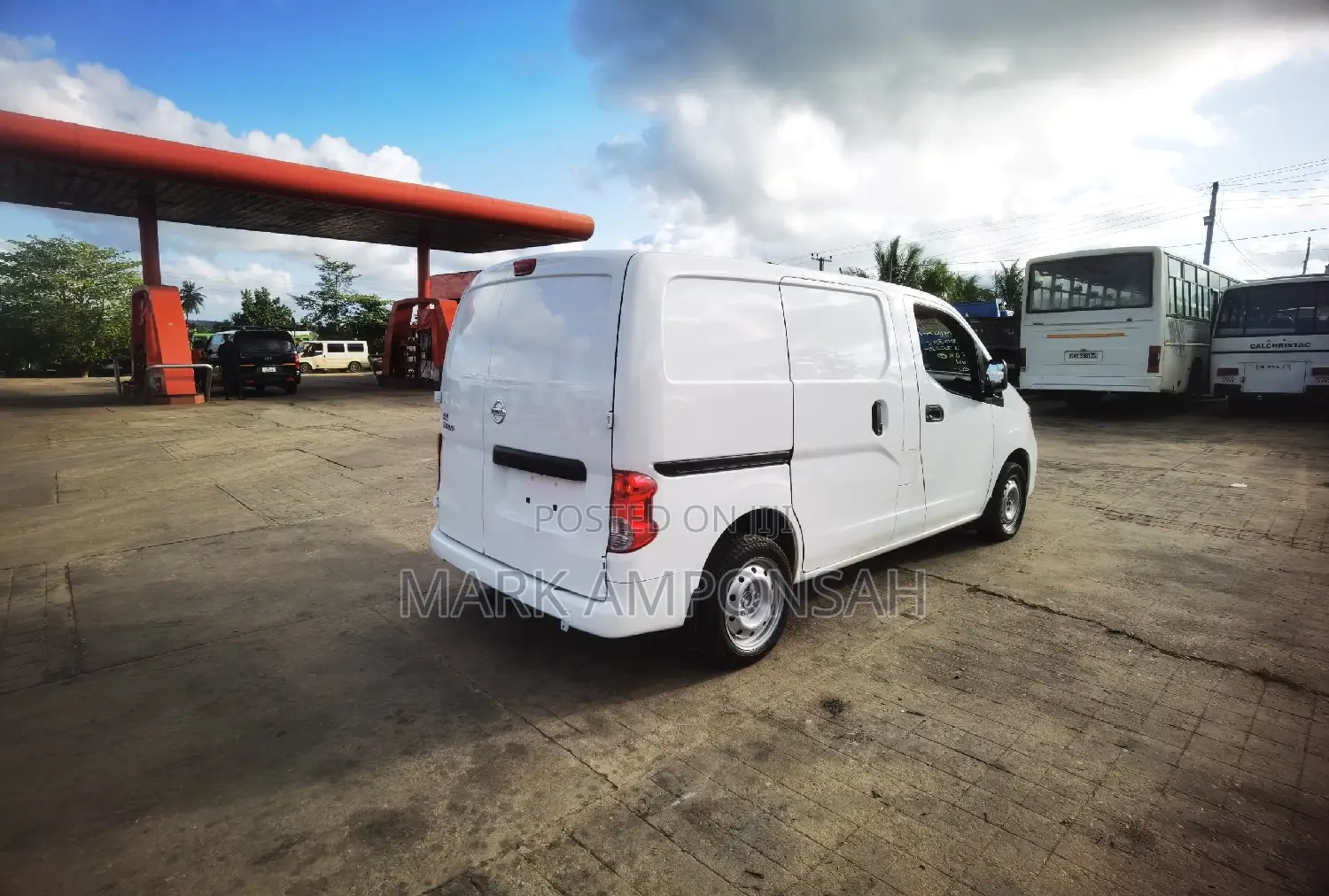 Nissan NV200 2019 White