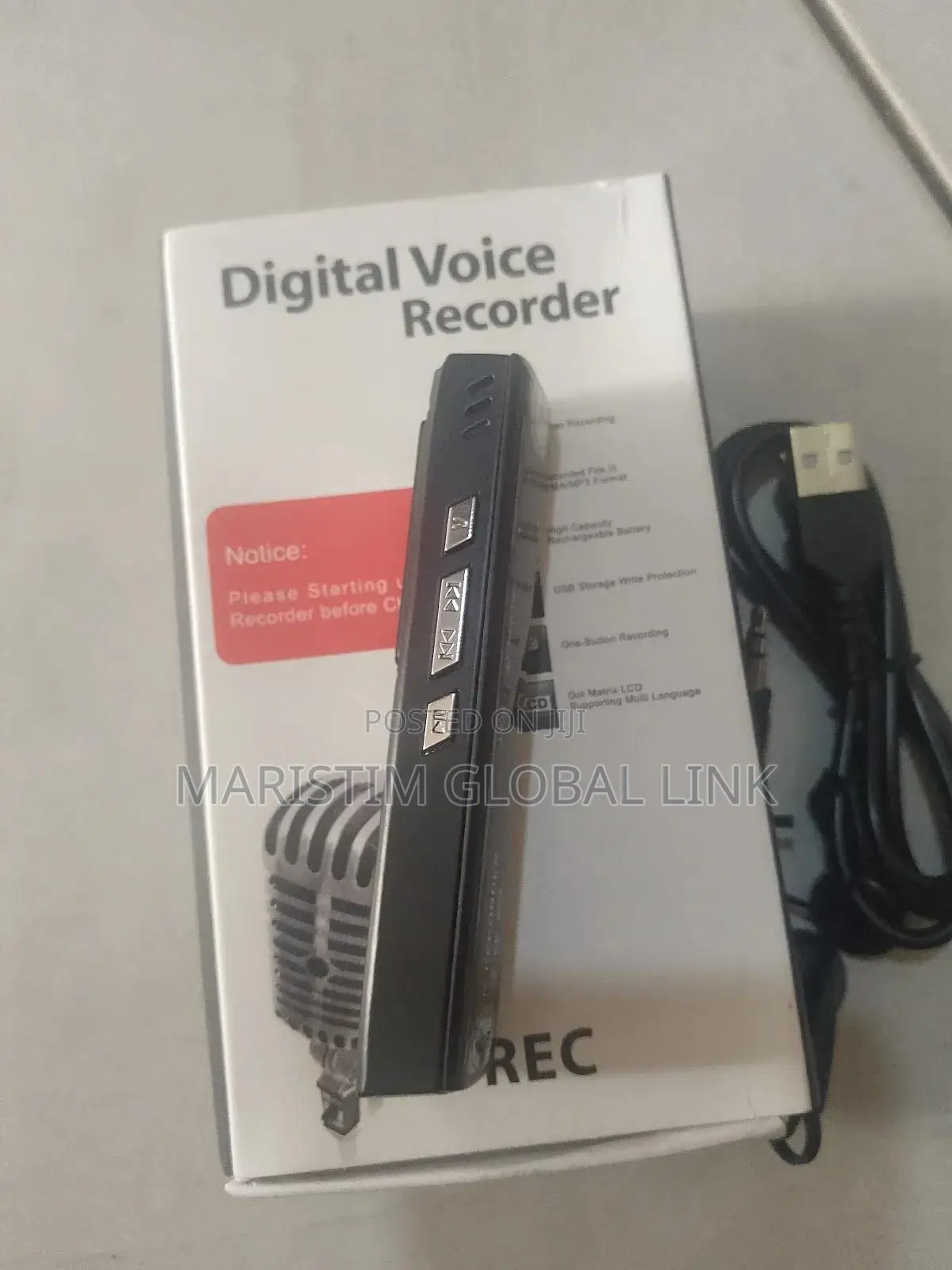 Digital Voice Recorder (European Type)