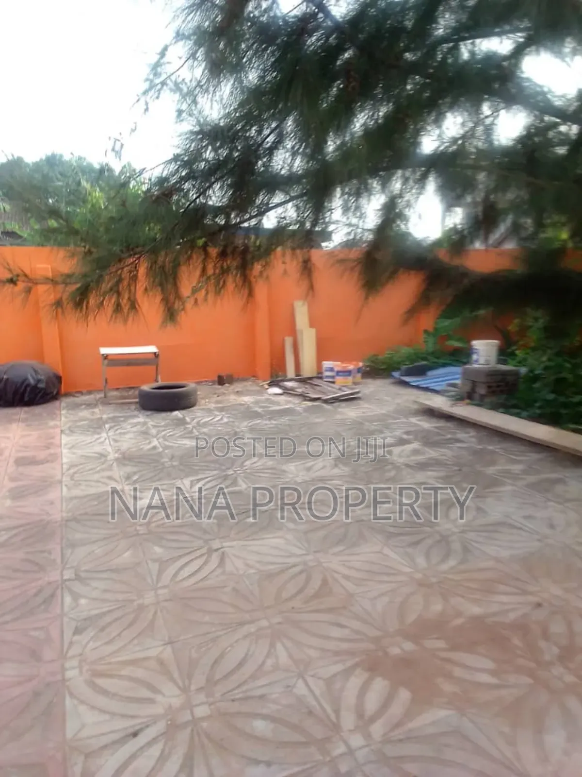 5bdrm House in Ashaiman Municipal for sale
