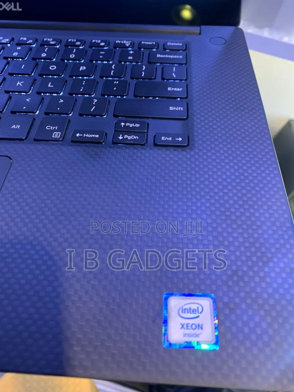 Laptop Dell Precision 15 5540 32GB Intel Xeon SSD 512GB