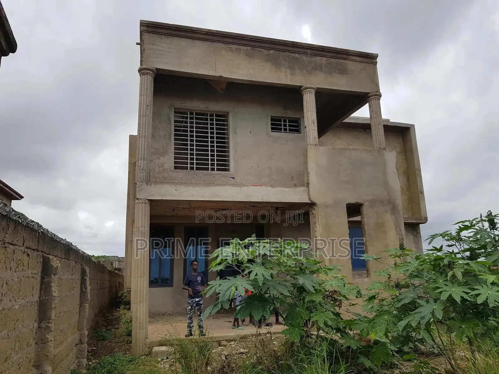 6 Bedrooms All With Washrooms