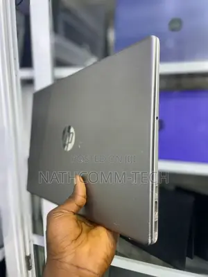Laptop HP 250 G10 8GB Intel Core I5 SSD 512GB