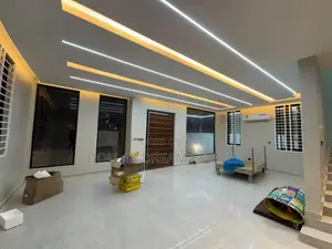 5bdrm House in Ashomang Estate for sale