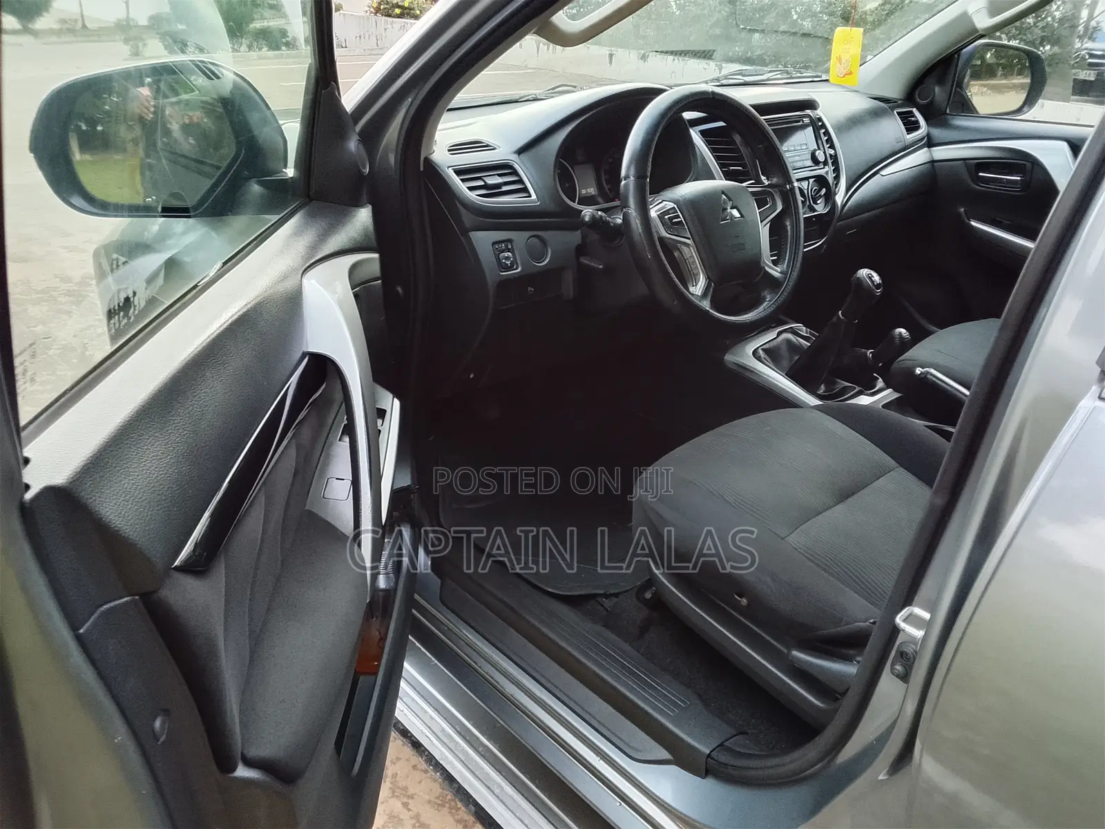 Mitsubishi Pajero Sport 2017 Gray