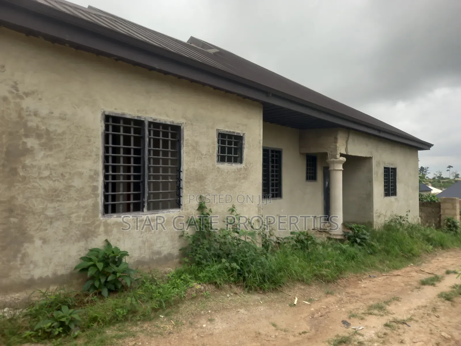 4bdrm House in Antoa New Site, Kumasi Metropolitan for sale
