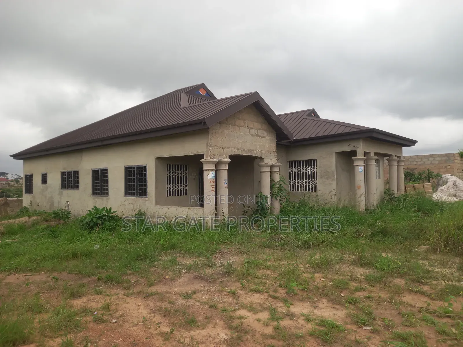 4bdrm House in Antoa New Site, Kumasi Metropolitan for sale