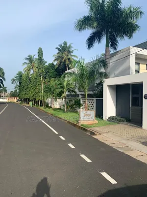 4bdrm House in Airport Residential Area for sale