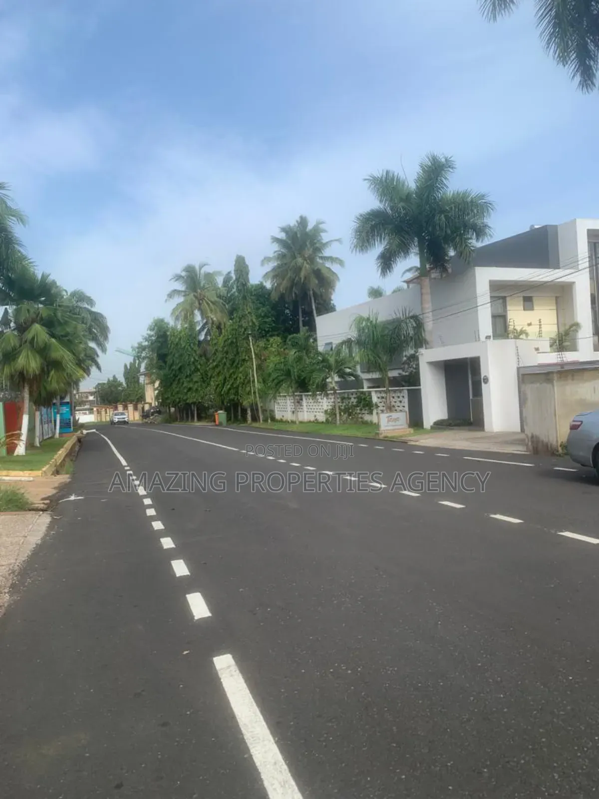 4bdrm House in Airport Residential Area for sale