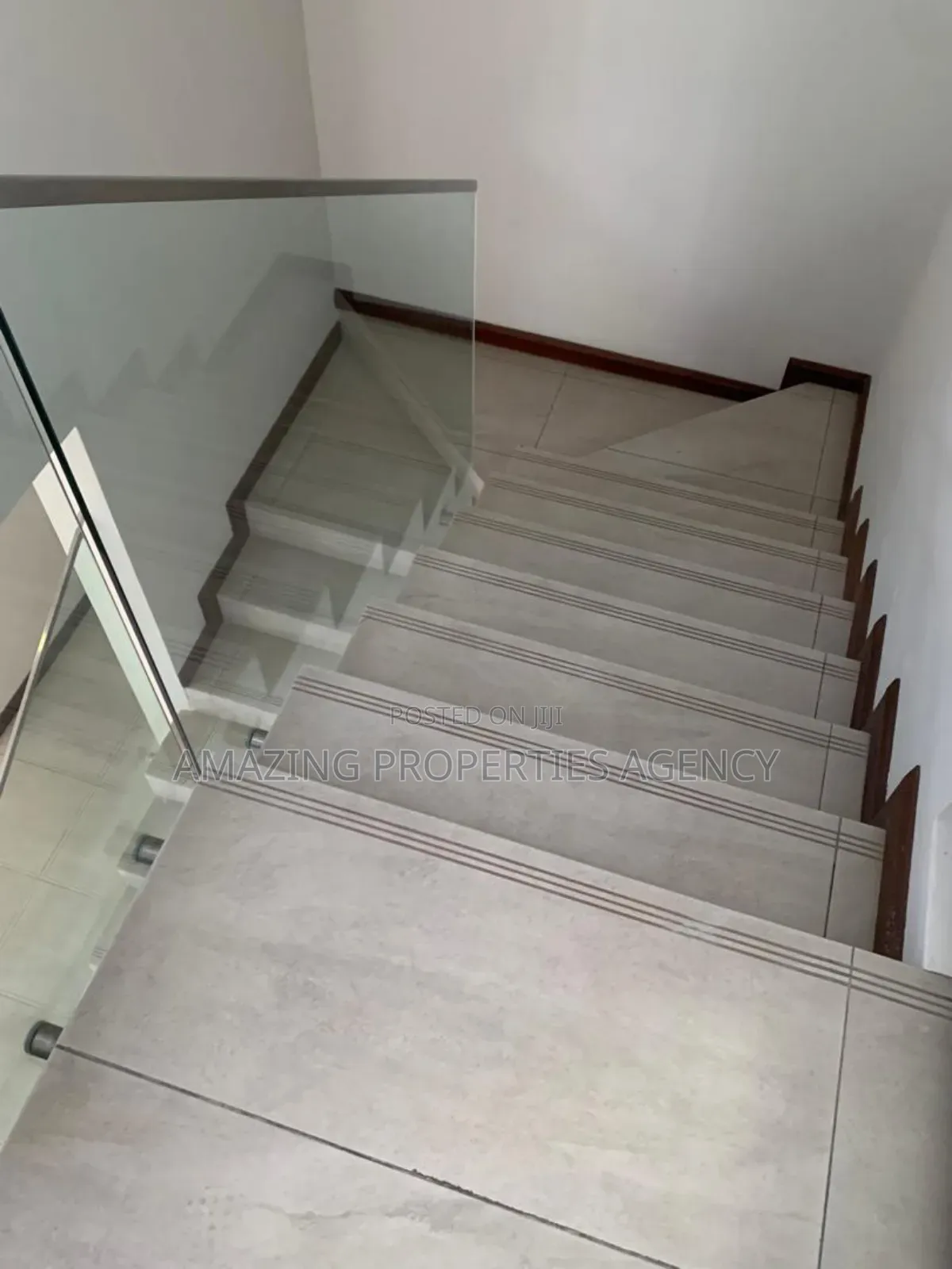 4bdrm House in Airport Residential Area for sale