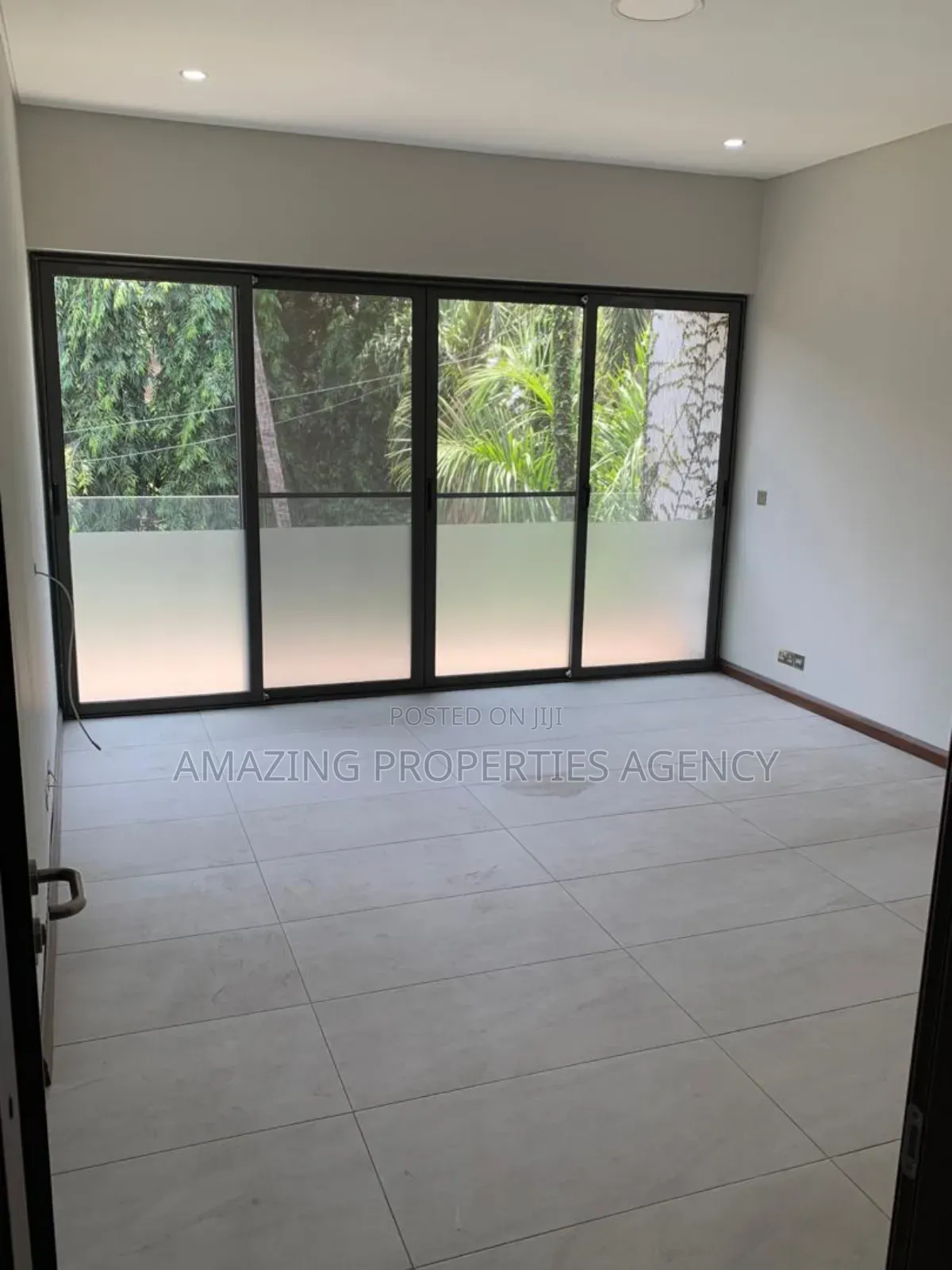 4bdrm House in Airport Residential Area for sale