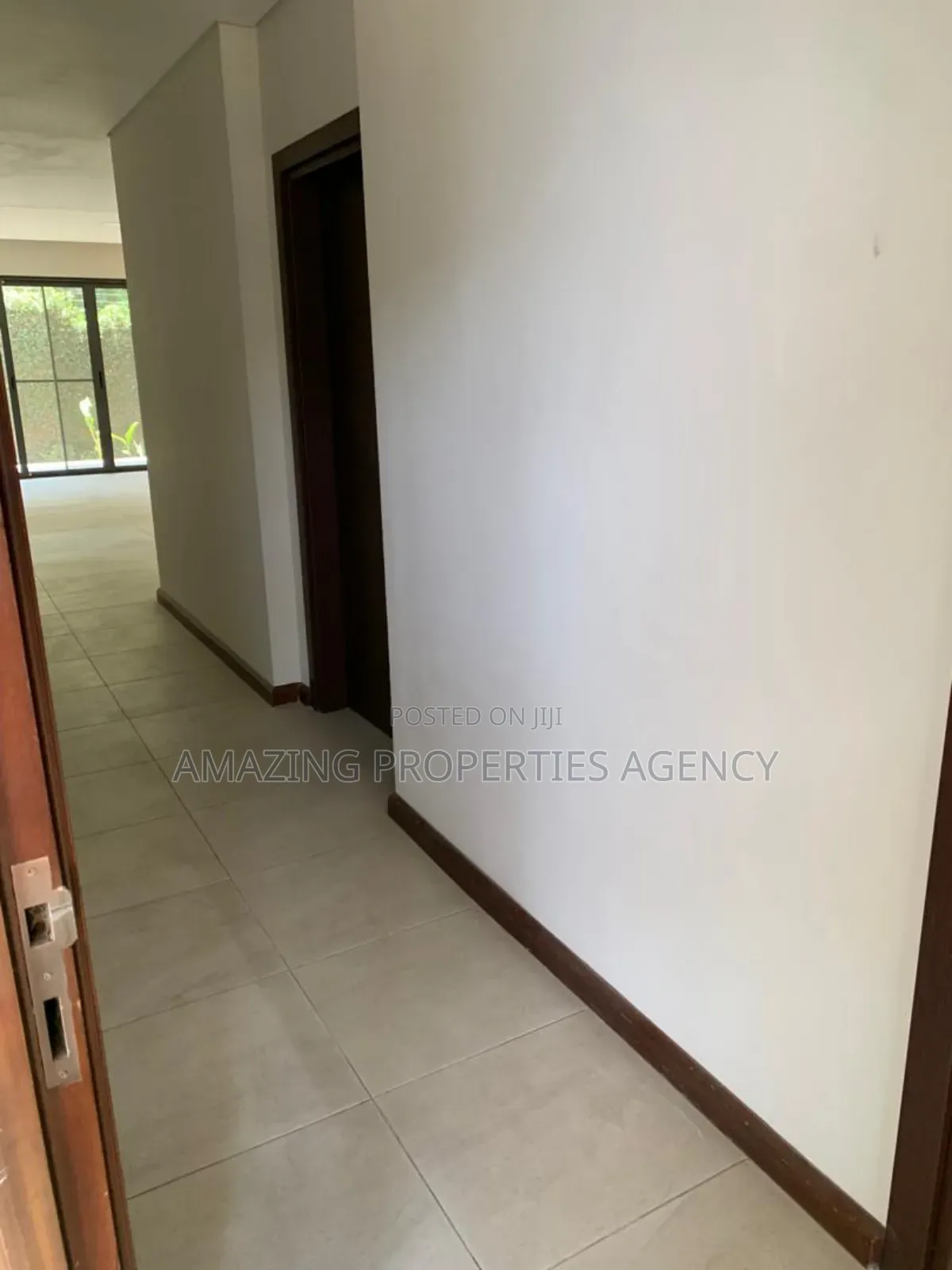 4bdrm House in Airport Residential Area for sale
